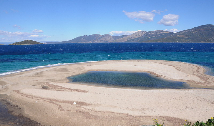  Megali Ammos. Marmari 